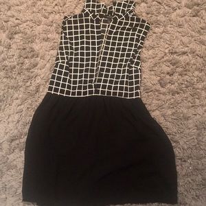 Forever 21 collared sleeveless dress.